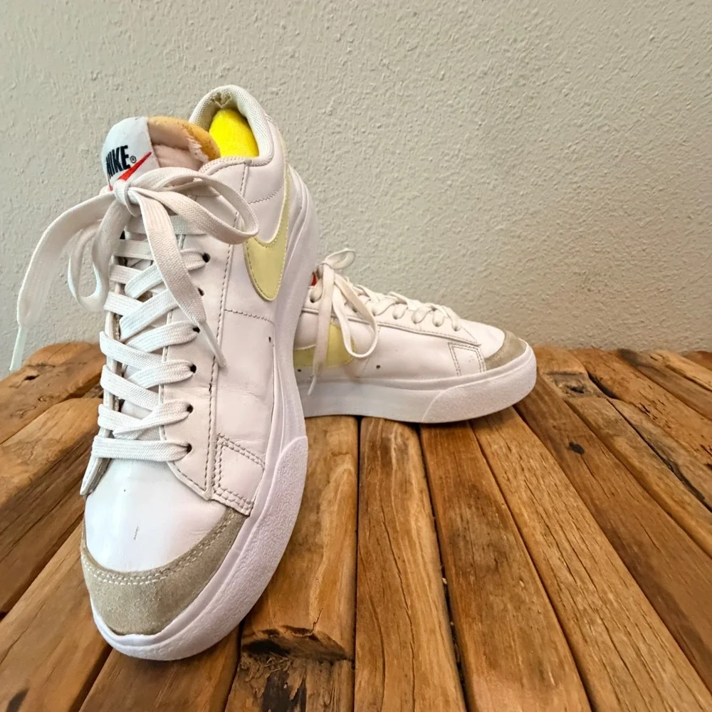Nike Blazer Low Platform White Lemon Venom Womens Sneakers DJ0292-115 Size 8.5